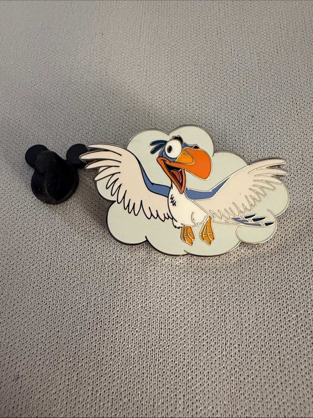 Disney Zazu fantasy flights Enamel Pin with Orange Beak - Brand: